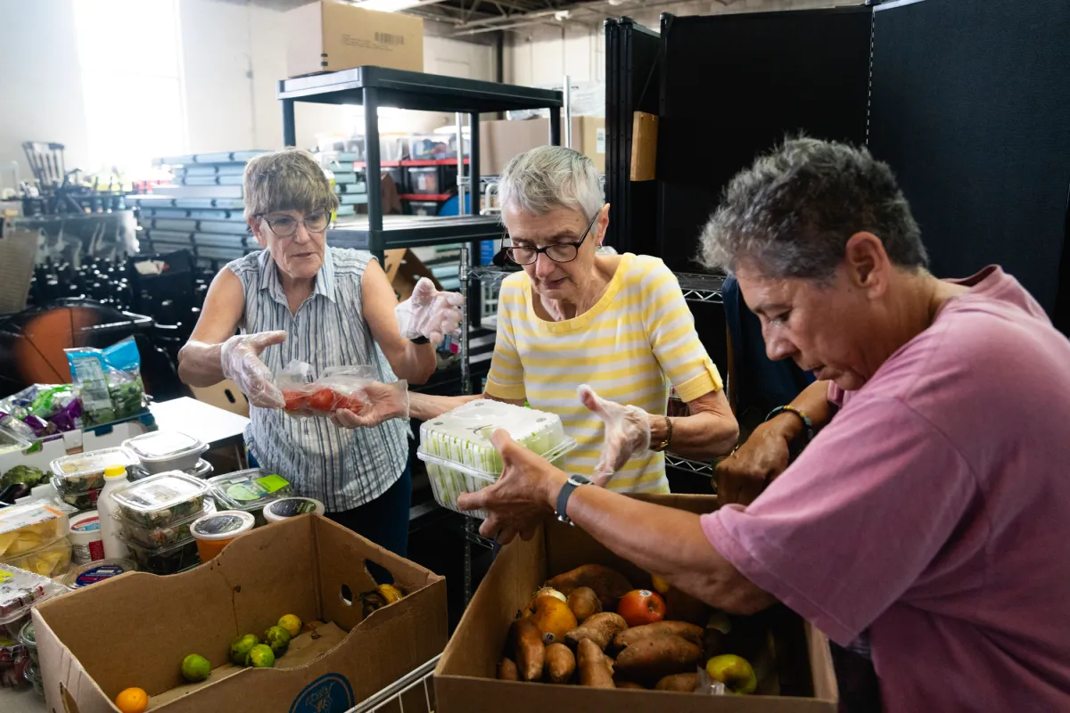 CT Mirror - After losing SNAP benefits, some CT refugees are struggling to afford food